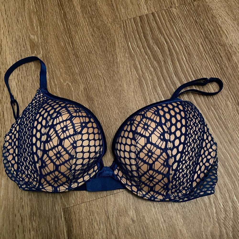 Victoria’s Secret bra